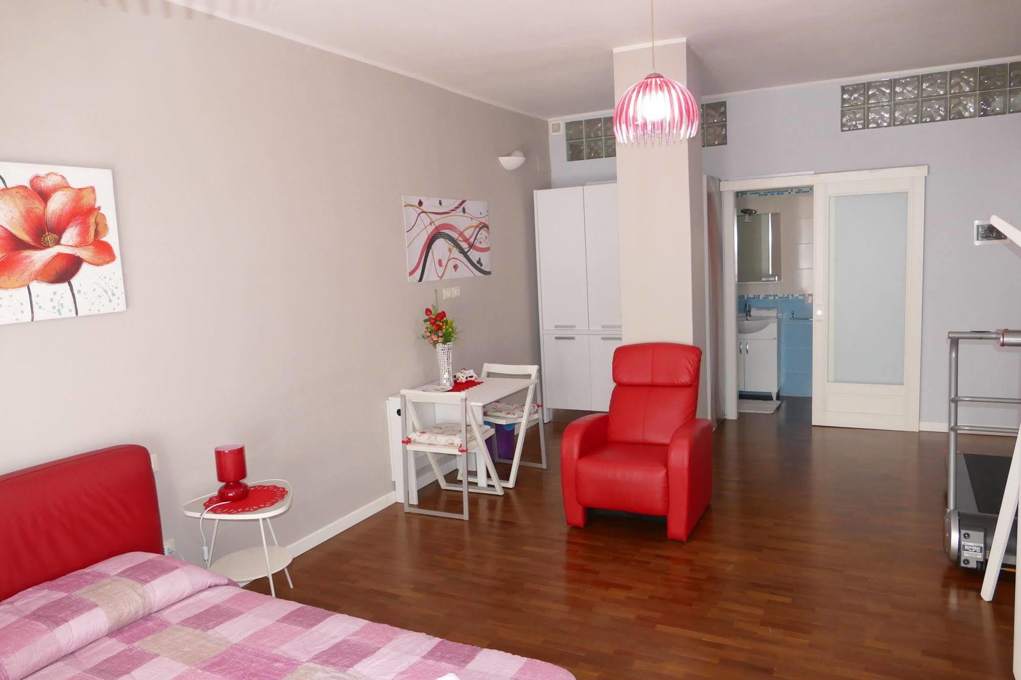 Domus Yenne Suites Cagliari Dış mekan fotoğraf